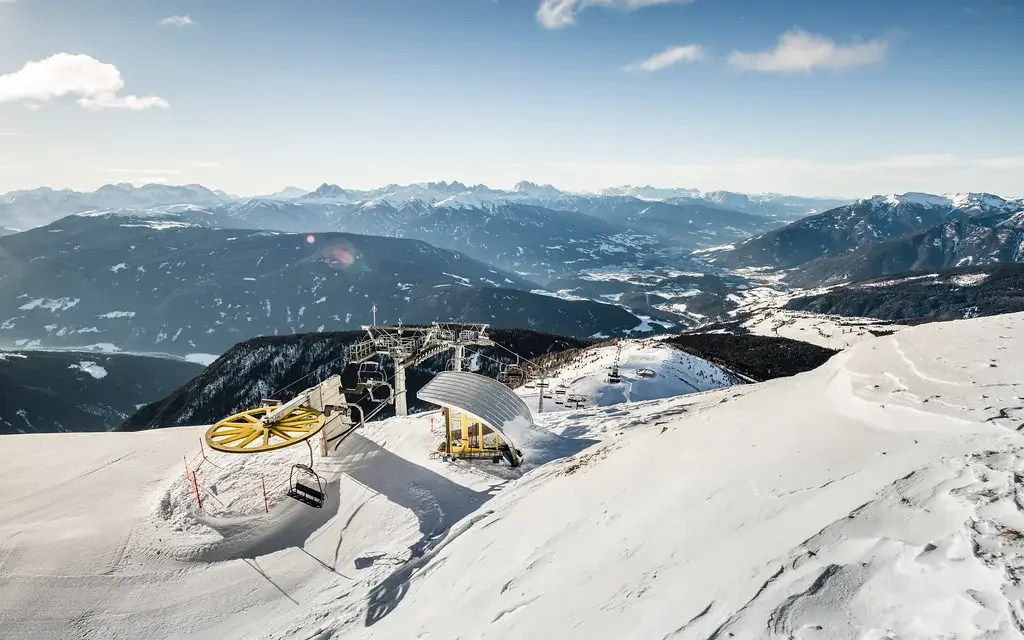Winterpanorama - Schneebedeckte Dolomiten vom Bergdiamant