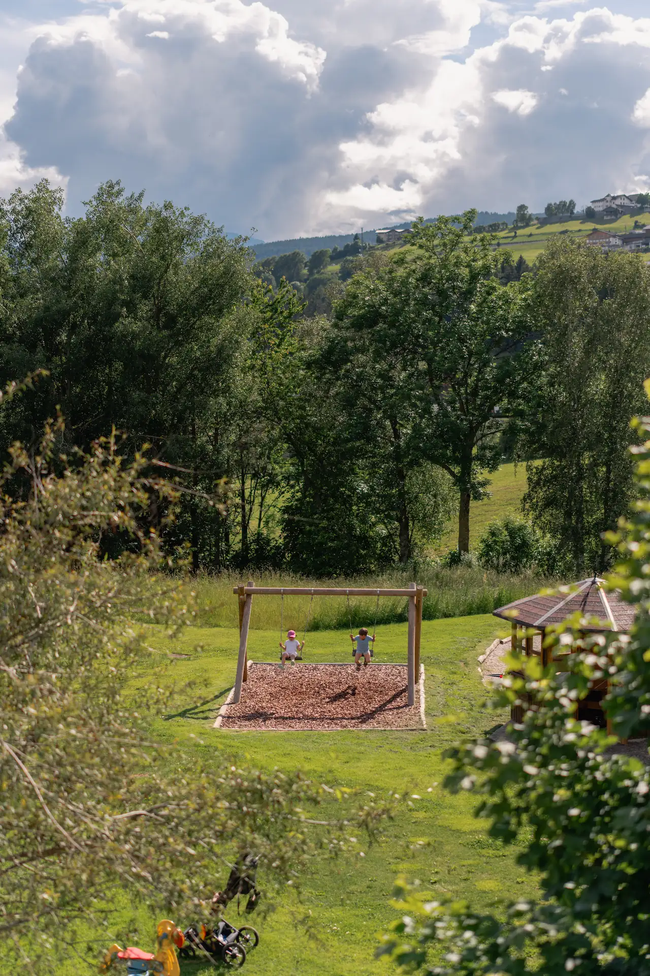 Schaukel am Spielplatz